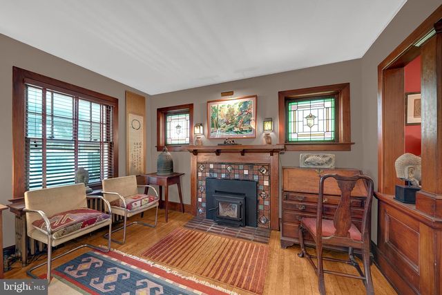 24 E PROSPECT ST, Hopewell, NJ 08525