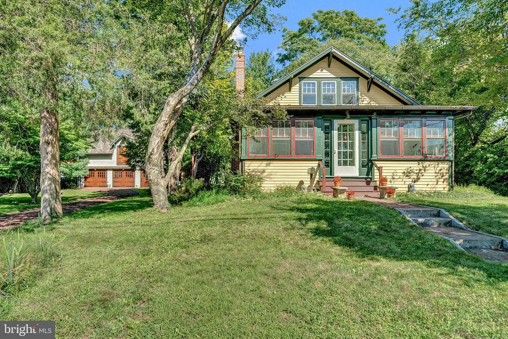 24 E PROSPECT ST, HOPEWELL, NJ 08525 — photo 2