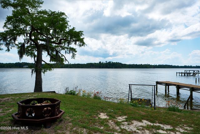 150 Pine Street, Hertford, NC 27944