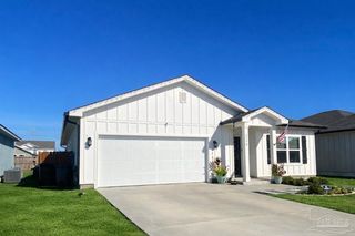 5730 Friesian Dr, Pensacola, FL 32526