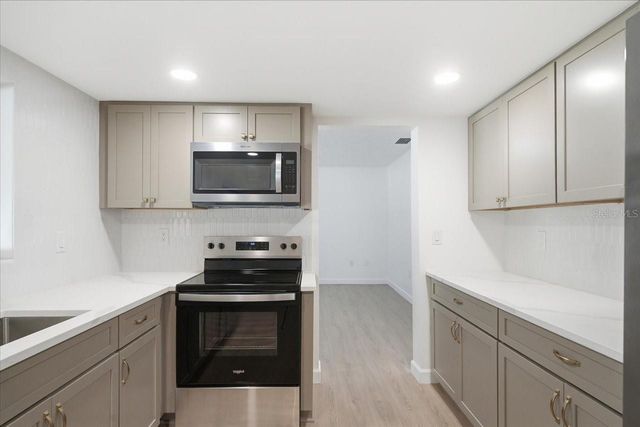 16113 TAMPA STREET, Lutz, FL 33548