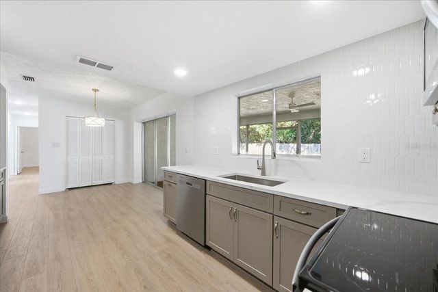 16113 TAMPA STREET, Lutz, FL 33548