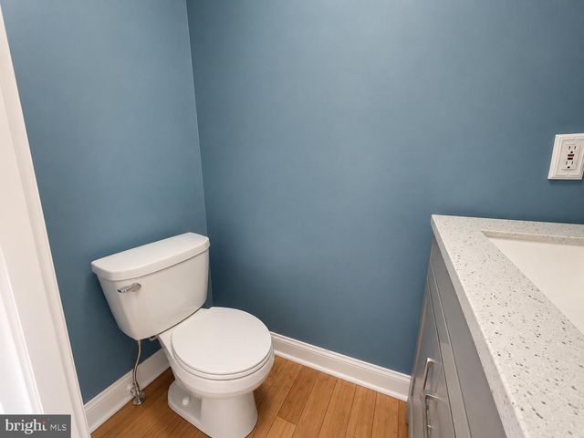 2017 CHESTNUT ST, Holmes, PA 19043