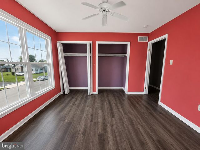 2017 CHESTNUT ST, Holmes, PA 19043