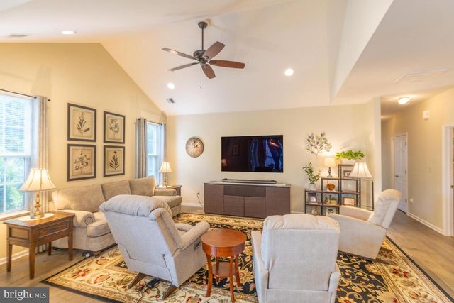 1166 CREEKSIDE LN, Quakertown, PA 18951