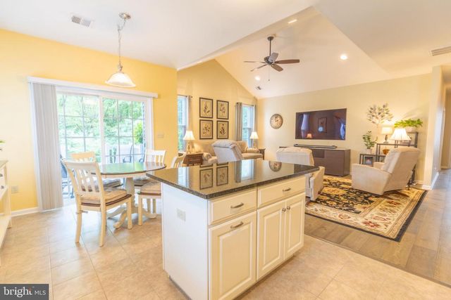 1166 CREEKSIDE LN, Quakertown, PA 18951