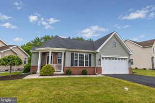 1166 CREEKSIDE LN, Quakertown, PA 18951