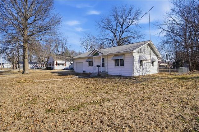 403 Lindy Lane, Holden, MO 64040