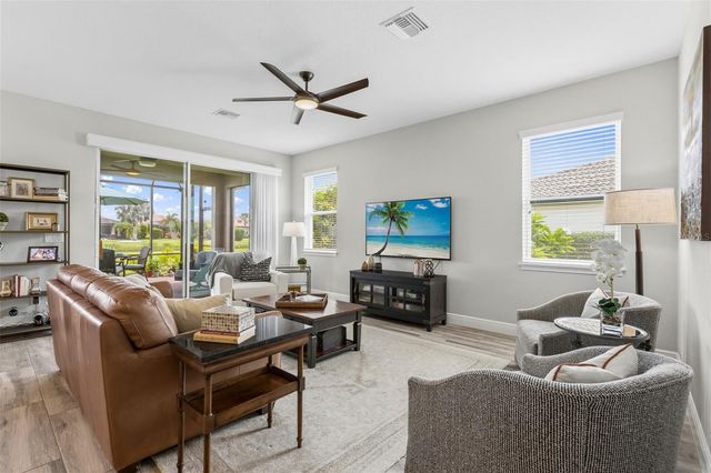 4821 TOBERMORY WAY, Bradenton, FL 34211