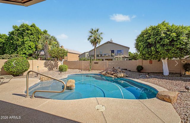 433 W DESERT Avenue, Gilbert, AZ 85233