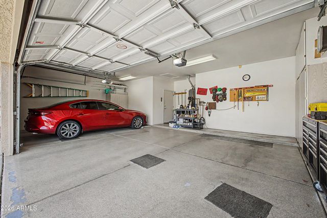 433 W DESERT Avenue, Gilbert, AZ 85233