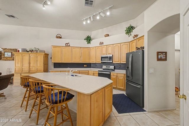 433 W DESERT Avenue, Gilbert, AZ 85233