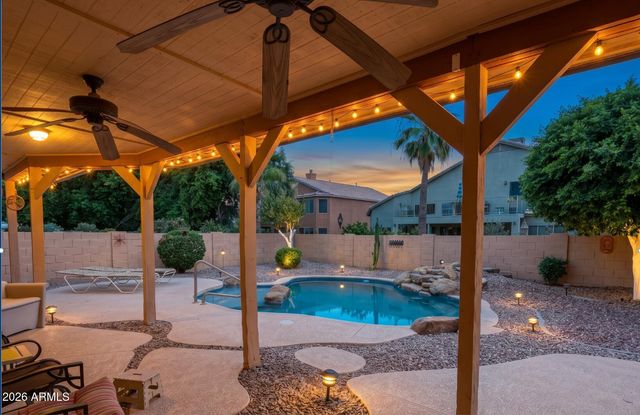 433 W DESERT Avenue, Gilbert, AZ 85233