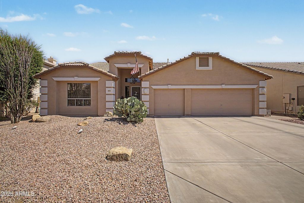 433 W DESERT Avenue, Gilbert, AZ 85233