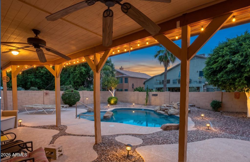 433 W DESERT Avenue, Gilbert, AZ 85233 — photo 2