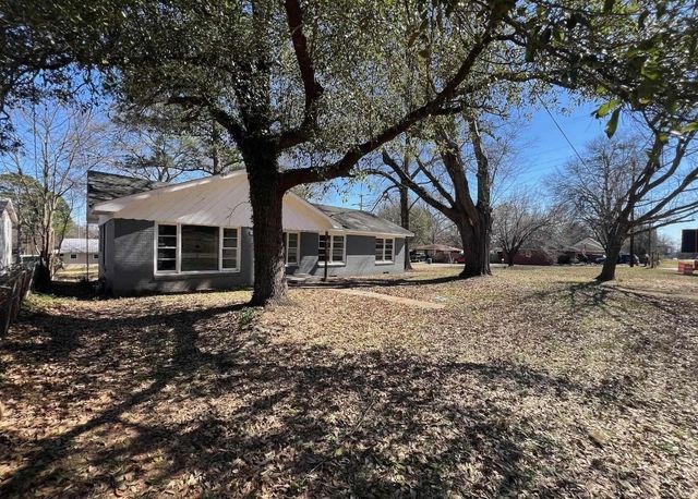 502 Tyler, Big Sandy, TX 75755