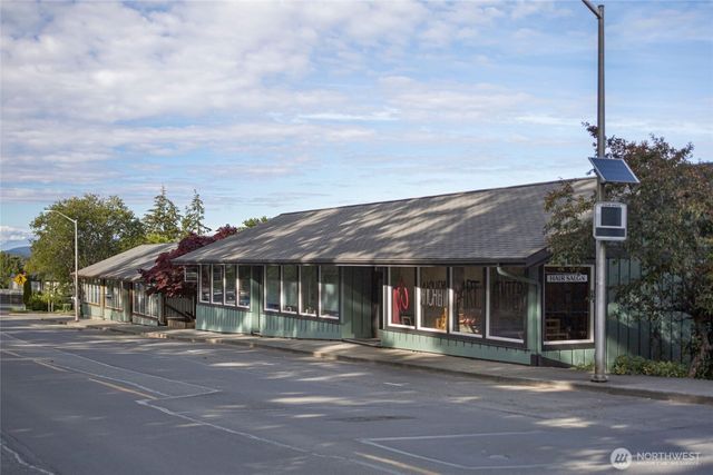 849 Spring Street, Friday Harbor, WA 98250