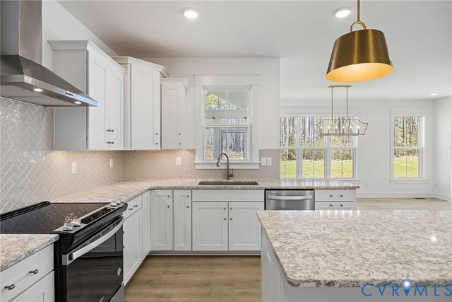 1122 Oriole Landing Ln, Manakin Sabot, VA 23103