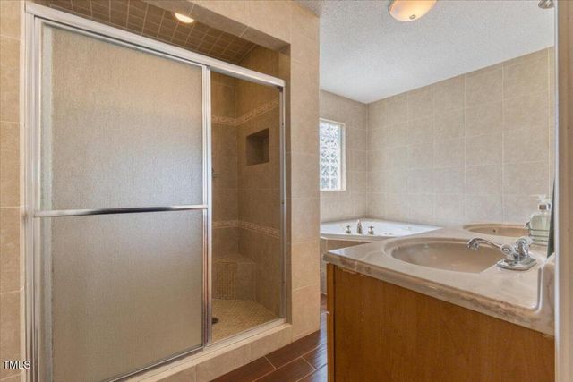 104 N Green Street, Selma, NC 27576