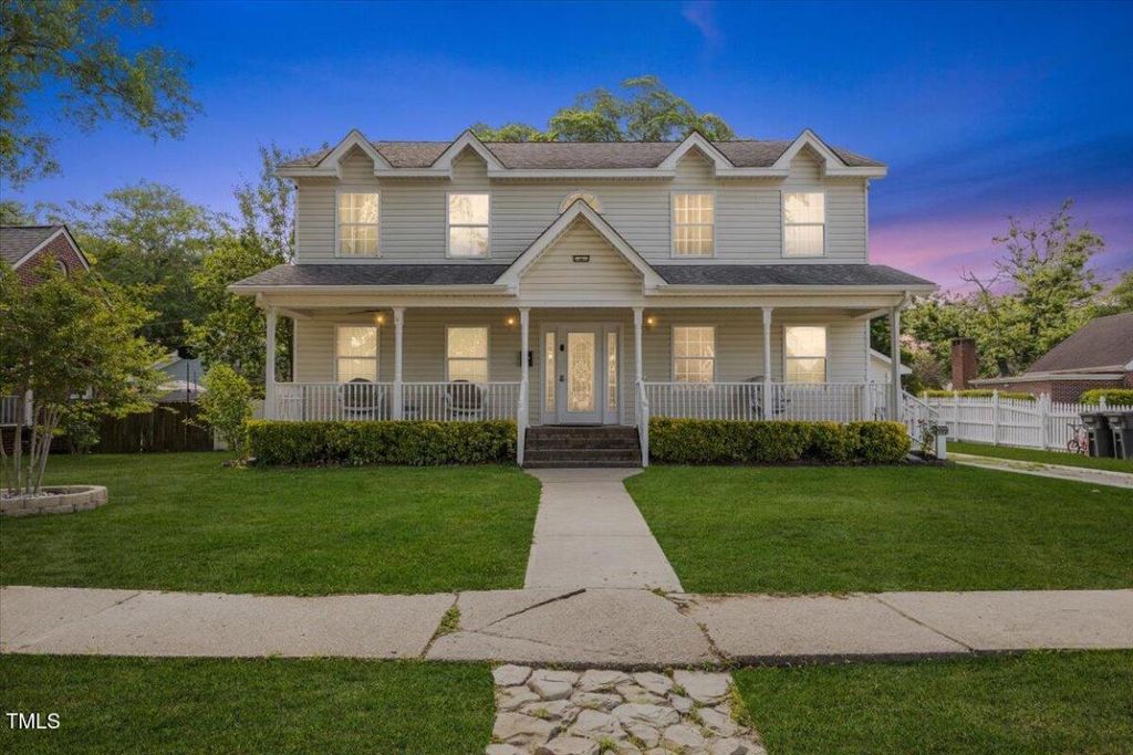 104 N Green Street, Selma, NC 27576