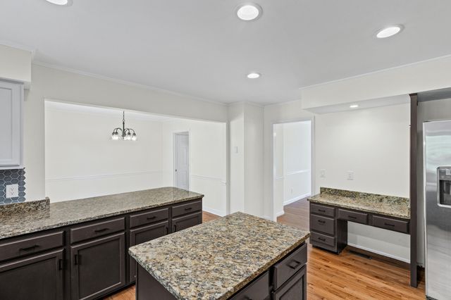 809 Burden Lake Road, Aiken, SC 29803