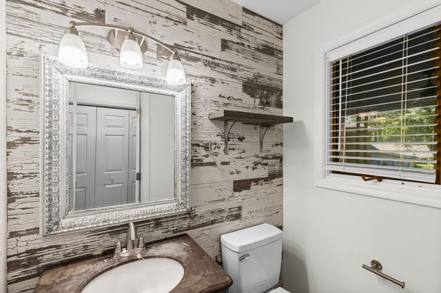 809 Burden Lake Road, Aiken, SC 29803