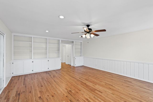 809 Burden Lake Road, Aiken, SC 29803