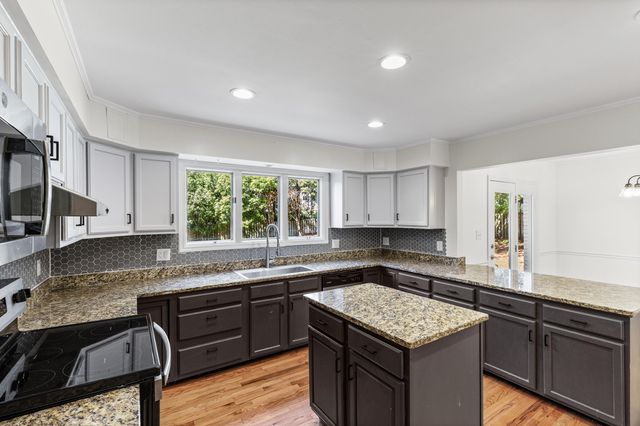 809 Burden Lake Road, Aiken, SC 29803