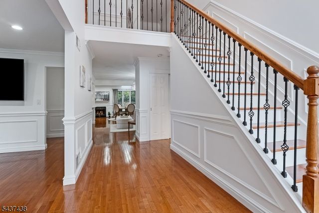 22 Averell Dr, Parsippany-troy Hills Twp., NJ 07950