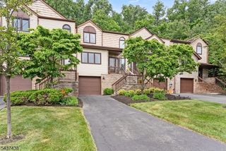 22 Averell Dr, Parsippany-troy Hills Twp., NJ 07950