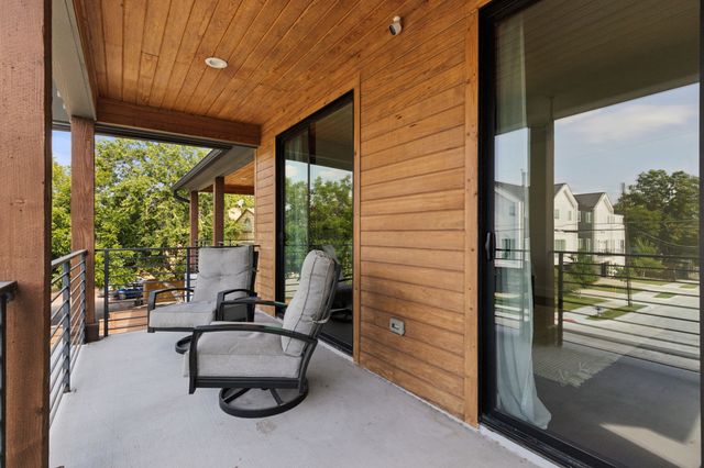 2004 Prairie Avenue, Dallas, TX 75204