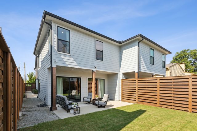 2004 Prairie Avenue, Dallas, TX 75204