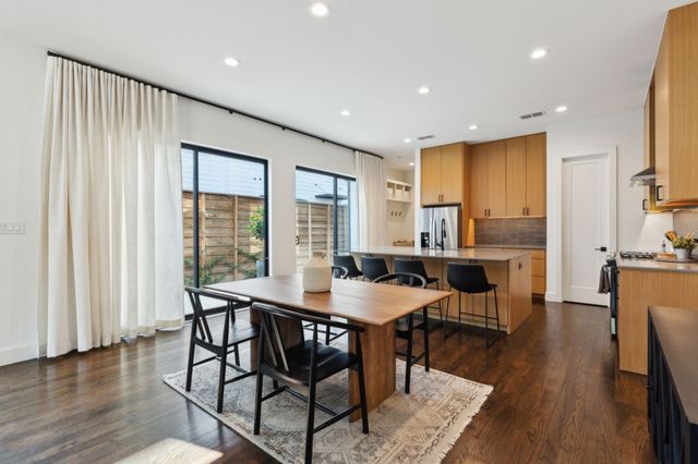 2004 Prairie Avenue, Dallas, TX 75204