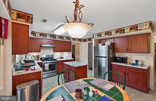 325 SONNET LN, Collegeville, PA 19426