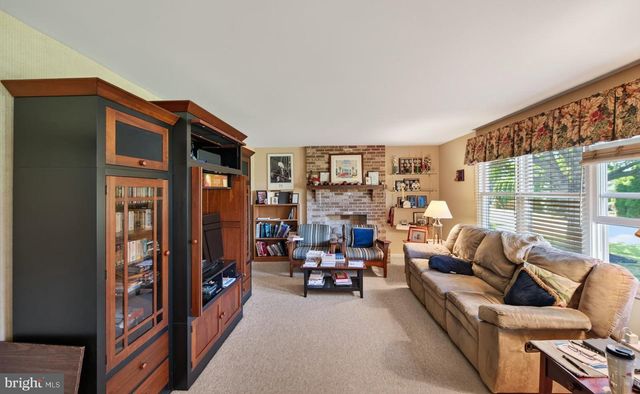 325 SONNET LN, Collegeville, PA 19426