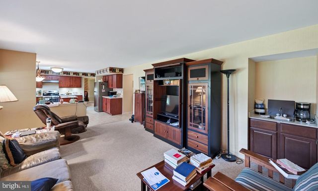 325 SONNET LN, Collegeville, PA 19426