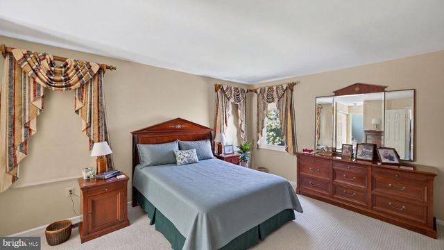 325 SONNET LN, Collegeville, PA 19426
