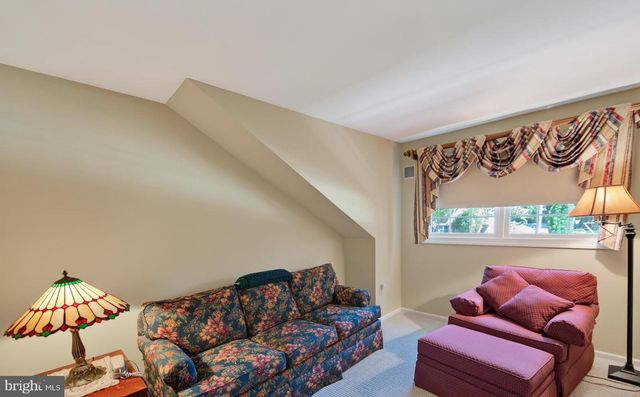 325 SONNET LN, Collegeville, PA 19426