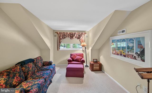 325 SONNET LN, Collegeville, PA 19426