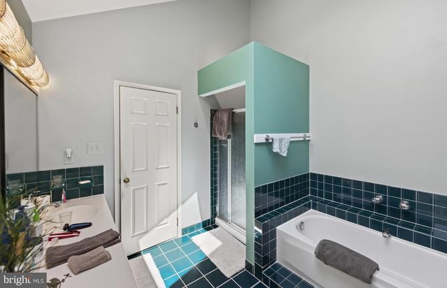 325 SONNET LN, Collegeville, PA 19426