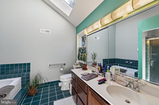 325 SONNET LN, Collegeville, PA 19426