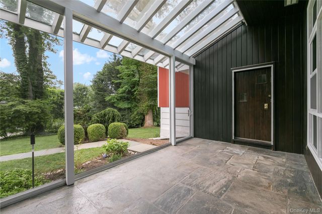 3 Tory Lane, Scarsdale, NY 10583
