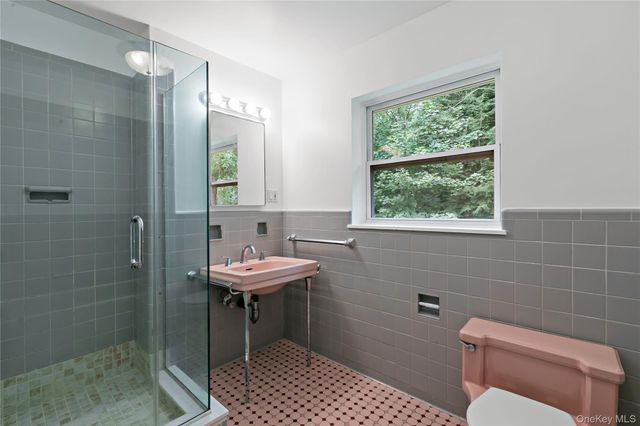 3 Tory Lane, Scarsdale, NY 10583