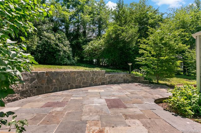 3 Tory Lane, Scarsdale, NY 10583