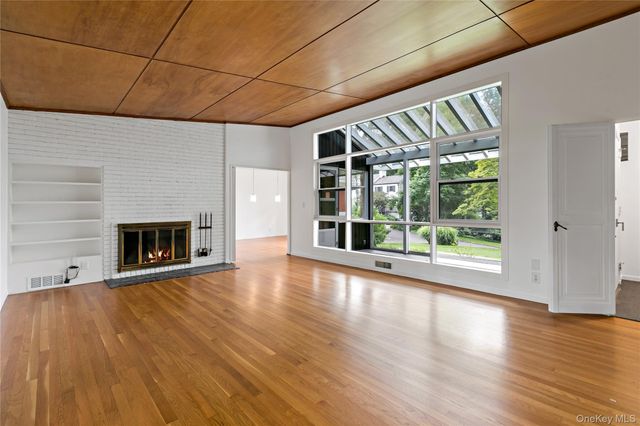3 Tory Lane, Scarsdale, NY 10583