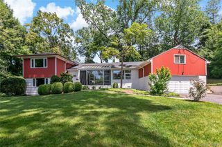 3 Tory Lane, Scarsdale, NY 10583