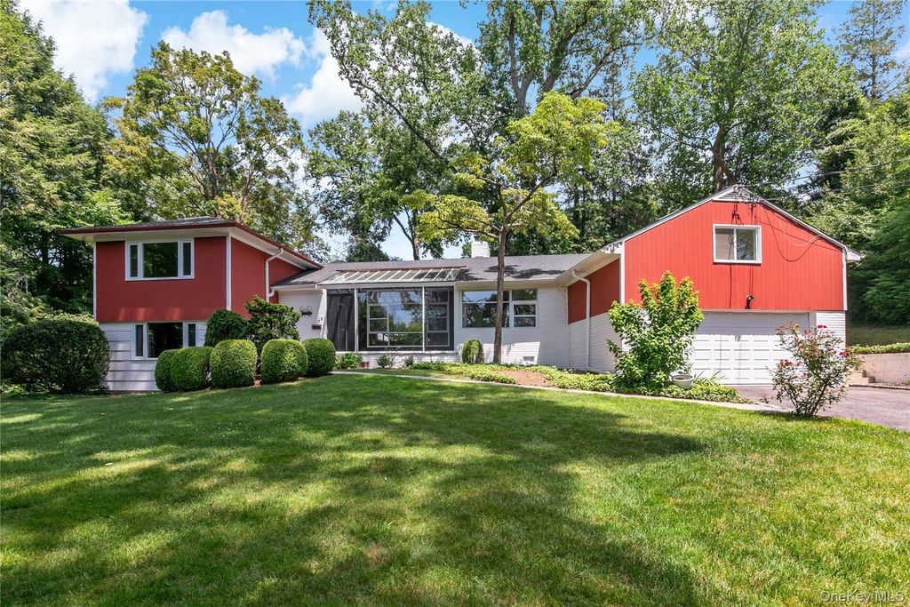 3 Tory Lane, Scarsdale, NY 10583