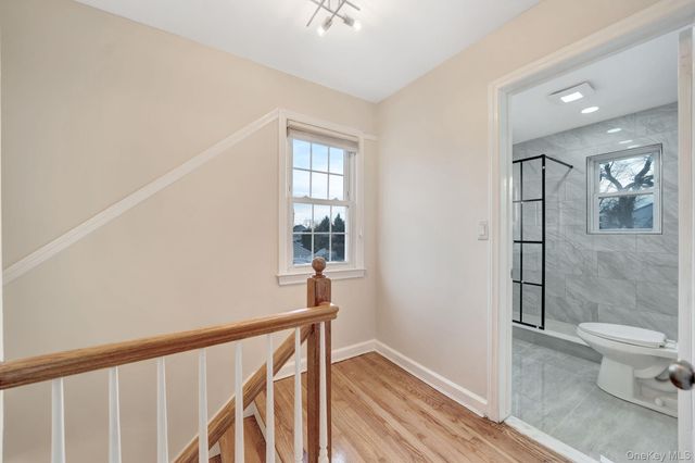 6 Elliott Place, Freeport, NY 11520