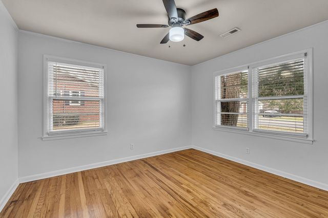 1102 N High St, Winchester, TN 37398