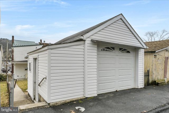 429 W COLUMBIA ST, Schuylkill Haven, PA 17972